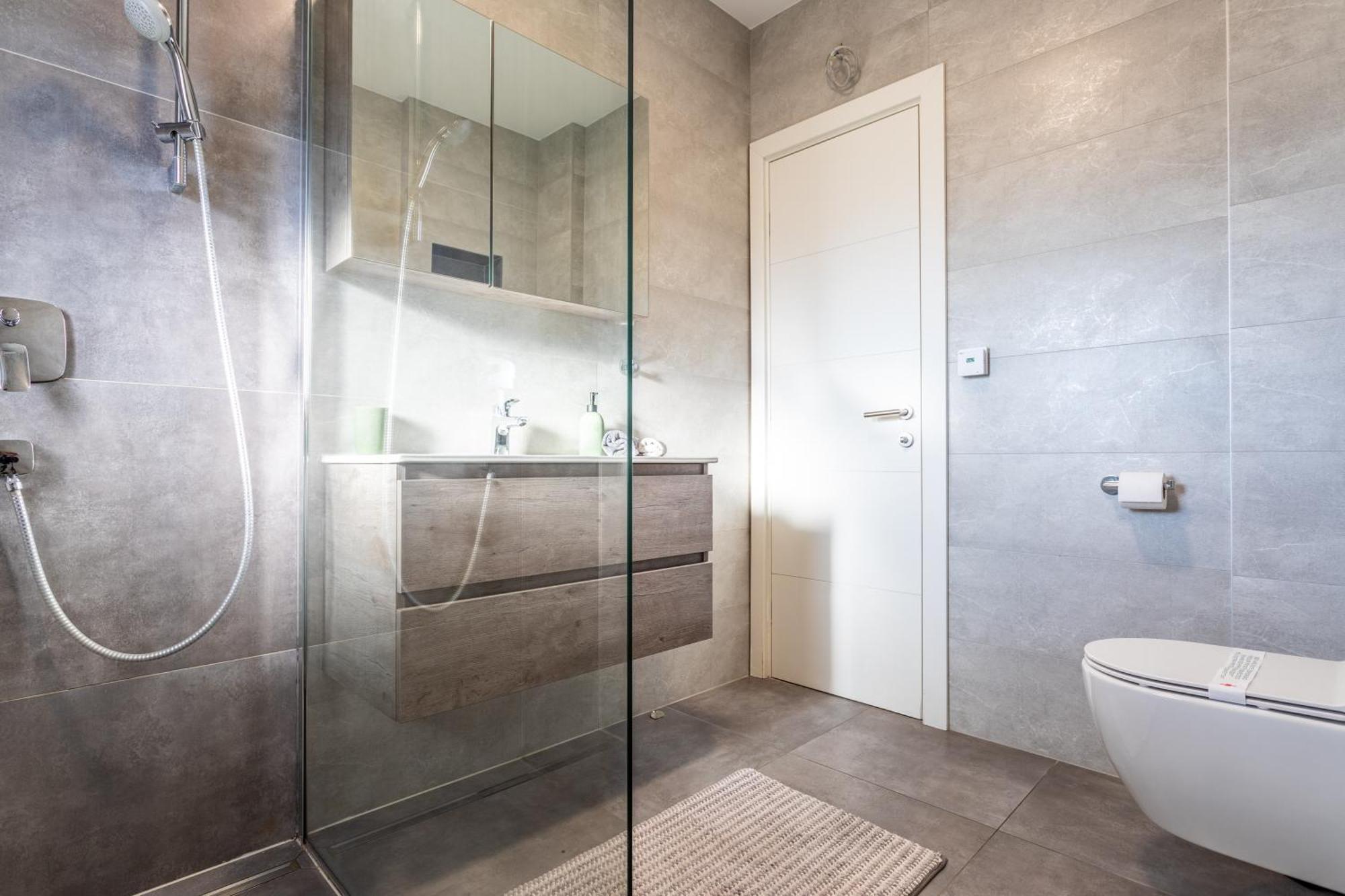 New Luxury 3-Bedroom Penthouse With Huge Terrace スプリト エクステリア 写真