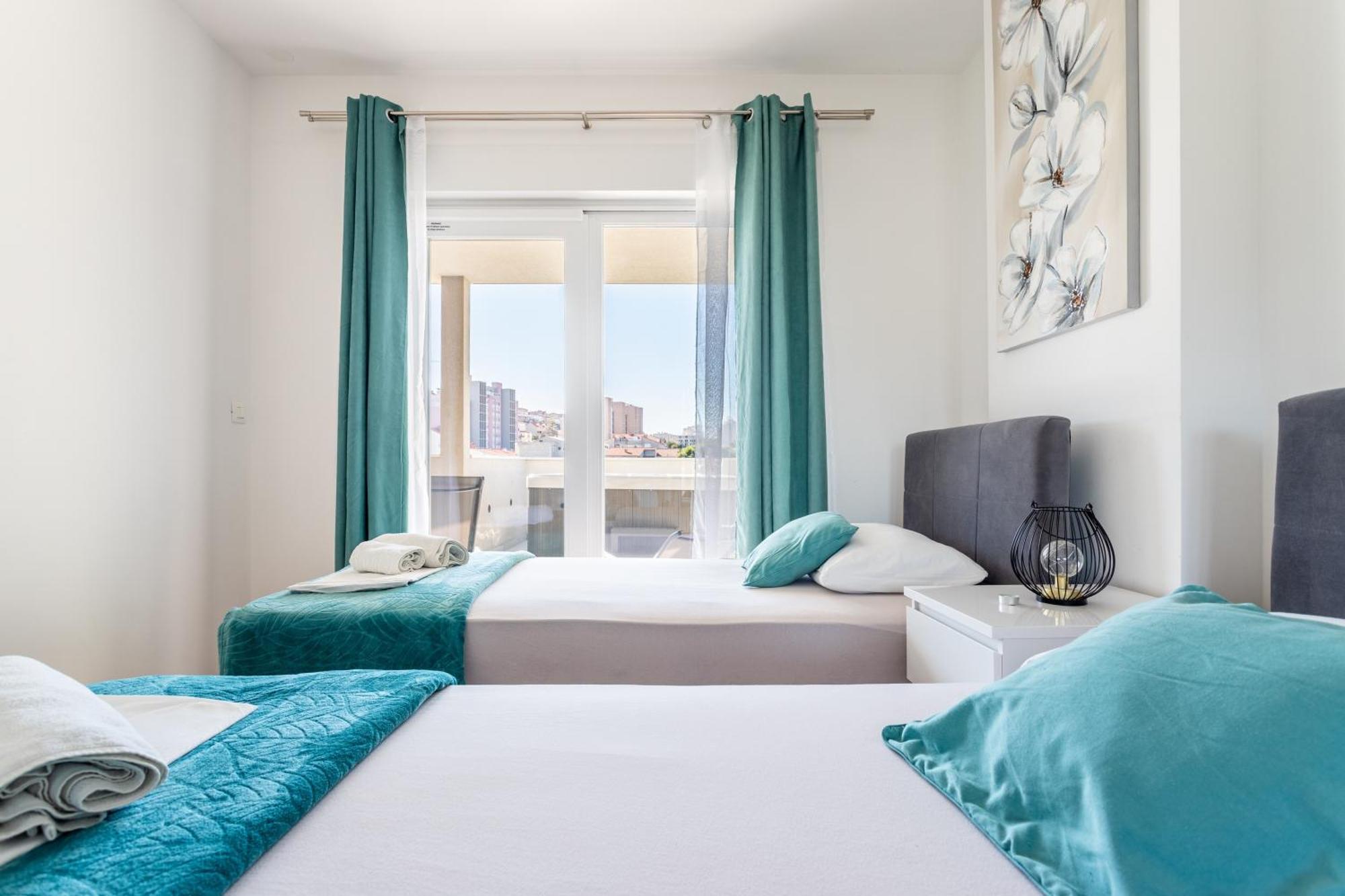 New Luxury 3-Bedroom Penthouse With Huge Terrace スプリト エクステリア 写真