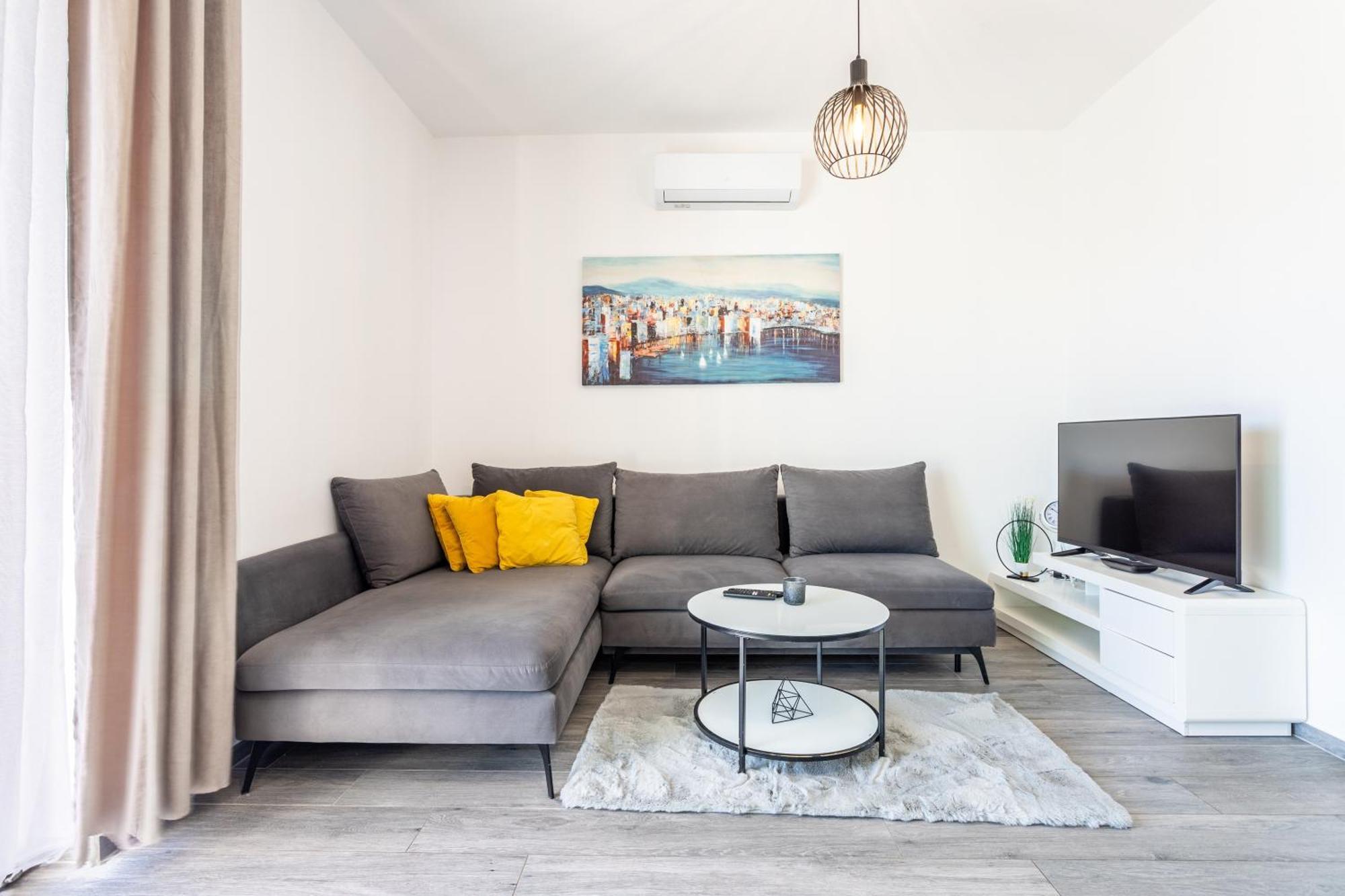 New Luxury 3-Bedroom Penthouse With Huge Terrace スプリト エクステリア 写真